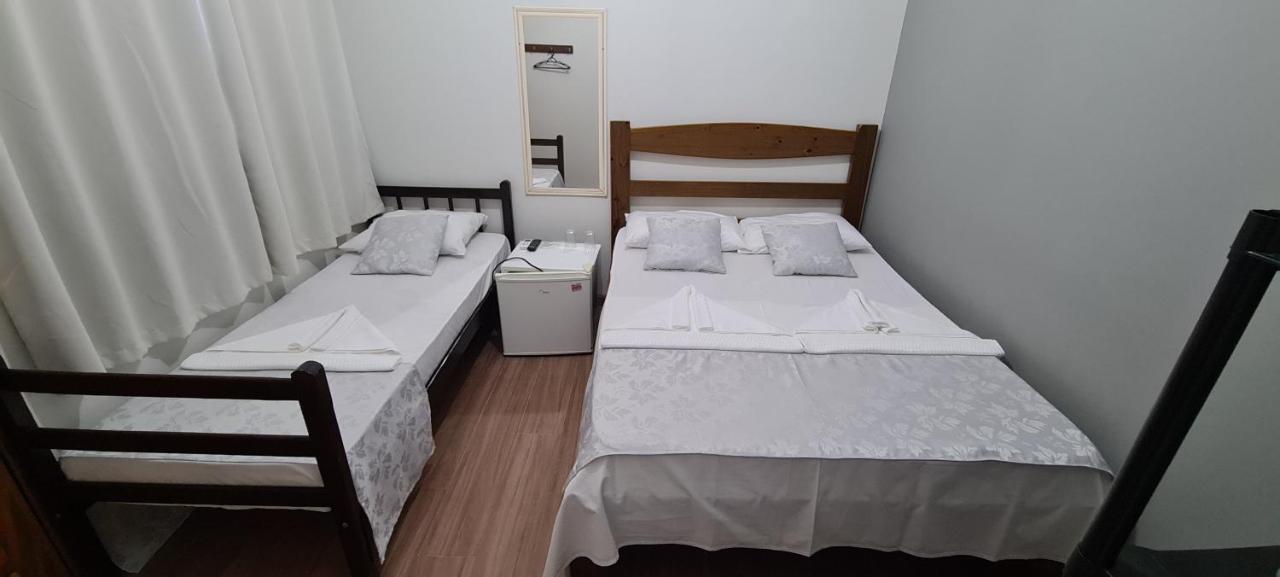 Hotel Veleiro Sao Sebastiao  Esterno foto